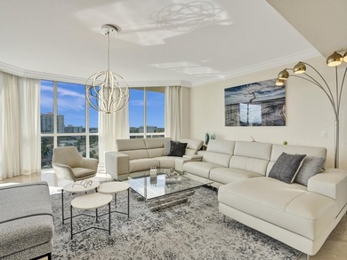 Beautifully Renovated wrap-around condo features 3BR, 2.5BA with - photo 3