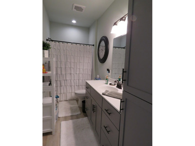 Beautiful, immaculate, and ready to move in Ranch on Fox Lake - photo 12