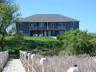 Beautiful, immaculate, and ready to move in Ranch on Fox Lake - photo 27