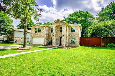 (private lake, pond, creek) Home For Sale in Mckinney Texas