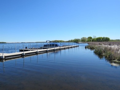 Beautiful, immaculate, and ready to move in Ranch on Fox Lake - photo 38