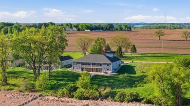 Beautiful, immaculate, and ready to move in Ranch on Fox Lake - photo 43