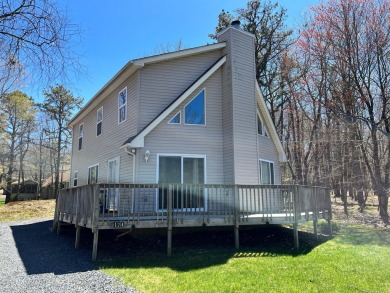 Lake Home For Sale in Albrightsville, Pennsylvania
