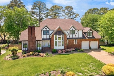 English Tudor 4 beds 3 full baths over looking 3rd Golf hole - photo 2