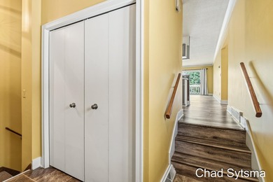 Welcome to Silverleaf! This condo community offers the best of - photo 3
