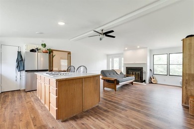 Welcome to 4409 Valley View Lane - a rare opportunity to enjoy - photo 6