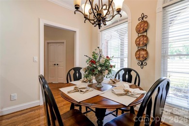 Gorgeous 3BR 2.5BA brick home on a corner lot in The Pointe - photo 13