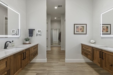 Single level with red rock & mountain views. Nestled in Sand - photo 18