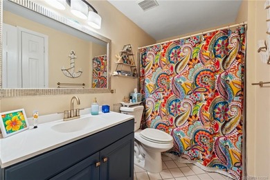 Welcome home to this charming 2 bed, 2 bath ground-floor condo - photo 18