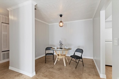 OPEN HOUSE January 24th, 12:00-1:30pm! Beautifully &