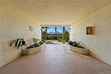 Welcome home to this charming 2 bed, 2 bath ground-floor condo - photo 20