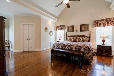 Gorgeous 3BR 2.5BA brick home on a corner lot in The Pointe - photo 23
