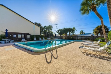 Welcome home to this charming 2 bed, 2 bath ground-floor condo - photo 24