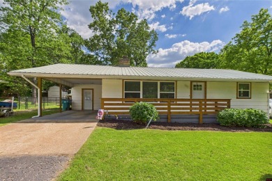 Lake Home For Sale in Bull Shoals, Arkansas