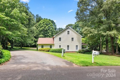 This beautifully maintained home on a lovely, private lot is - photo 6