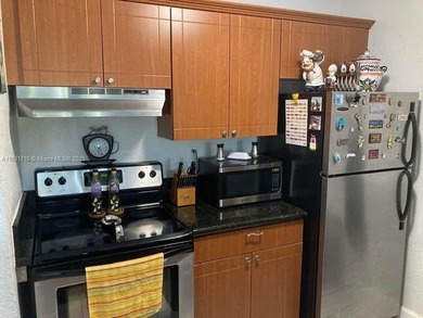 Discover this 2-bedroom, 1-bathroom apartment on the 4th floor