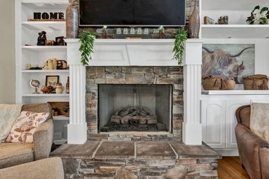 Welcome to 7345 Splendid View Drive in the highly sought-after - photo 17