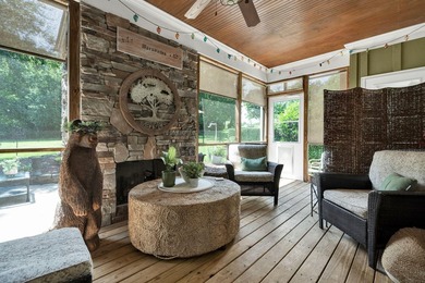 Welcome to 7345 Splendid View Drive in the highly sought-after - photo 19