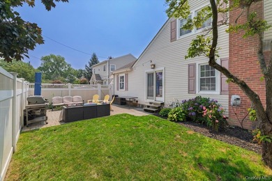Introducing 2445 Columbus Avenue, a beautifully appointed - photo 31