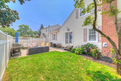 Introducing 2445 Columbus Avenue, a beautifully appointed - photo 36