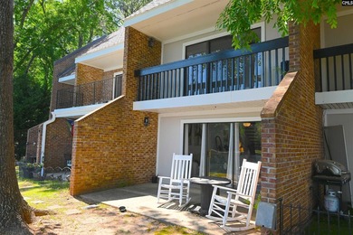 Welcome to your dream home by Lake Murray! ??? This fantastic - photo 2