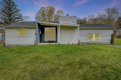 Pocono Lake Home For Sale in Pocono Lake Pennsylvania