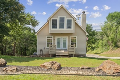 Discover your own private retreat on 1 wooded acre overlooking - photo 4
