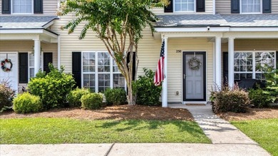 (private lake, pond, coastal) Townhome/Townhouse Active Under Contract in Summerville South Carolina