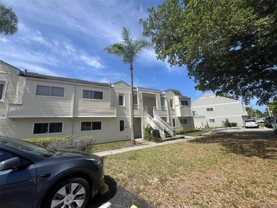 CALLING ALL INVESTORS!! Welcome to this outstanding Lakeview - photo 4