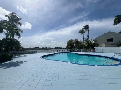 CALLING ALL INVESTORS!! Welcome to this outstanding Lakeview - photo 9