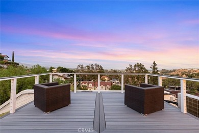 Spectacular Hillside Retreat in Roy Rogers Estates with - photo 4