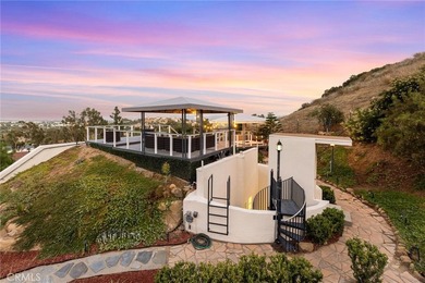 Spectacular Hillside Retreat in Roy Rogers Estates with - photo 8