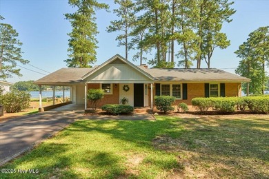 Thagards Lake Home For Sale in Whispering Pines North Carolina