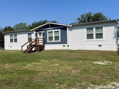 Lake Eufaula Home For Sale in Canadian Oklahoma