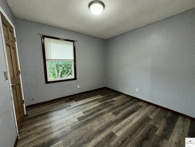 4-bed, 2-bath home in Warsaw featuring an open floor plan - photo 19