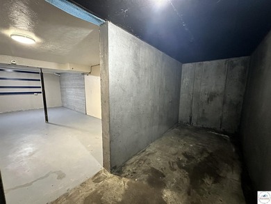 4-bed, 2-bath home in Warsaw featuring an open floor plan - photo 28