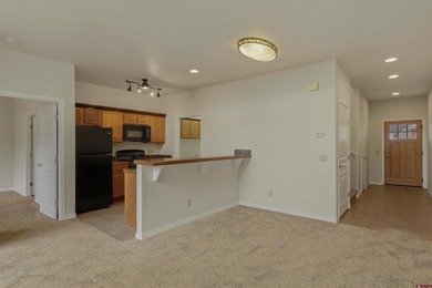 Laura Daniels, Team Pagosa Realty Group, C:,,: Good size unit! - photo 5