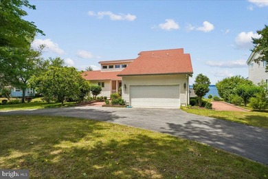 Location, location, location! Waterfront contemporary home on - photo 8