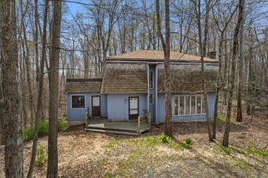 Lake Home For Sale in Pocono Pines, Pennsylvania