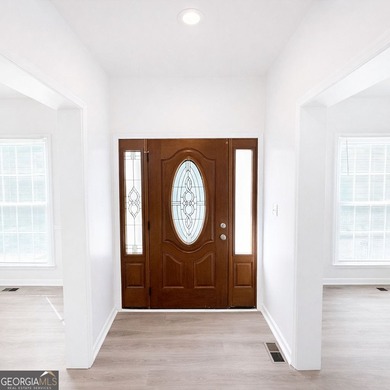Welcome to 601 Mountain Harbor in Stone Mountain, where space - photo 6
