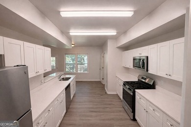 Welcome to 601 Mountain Harbor in Stone Mountain, where space - photo 10