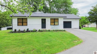 Lake Home For Sale in Hardin, Kentucky