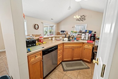 Welcome to 453 Barton Loop, a wonderful 3-bedroom 2-bath home - photo 13