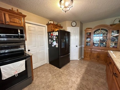 Open House Saturday May 16th 11am to 1pm. Located just minutes - photo 22