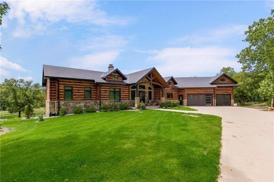 Experience the perfect blend of rustic elegance and modern - photo 3