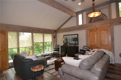 If you're looking for a unique property that surrounds you with - photo 27