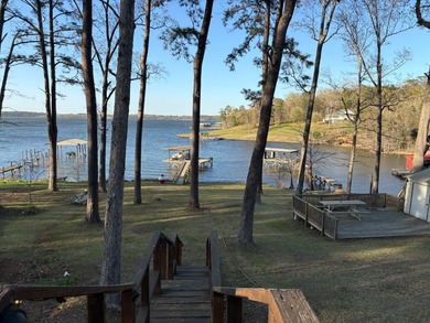 Toledo Bend Reservoir Home For Sale in Many Louisiana