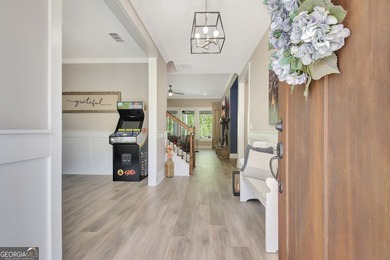 Beautiful Craftsman Home in Sought-After Canoe Club. Why wait - photo 4