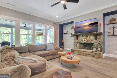 Beautiful Craftsman Home in Sought-After Canoe Club. Why wait - photo 9