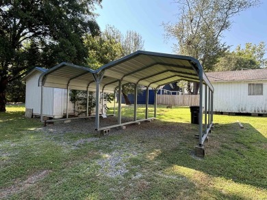 Don't miss this updated 3 bed/2 bath house. Perfect for a